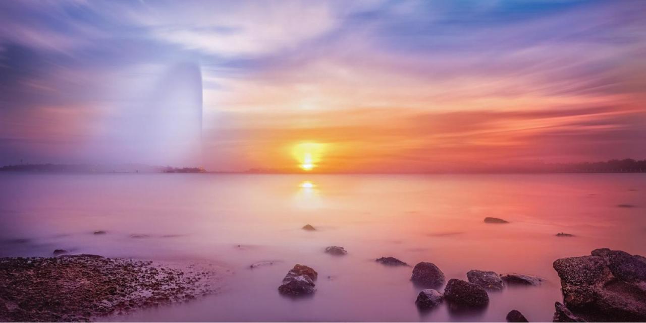 คราวน์ พลาซา เจดดาห์ Hotel ภายนอก รูปภาพ Sunset at the beach